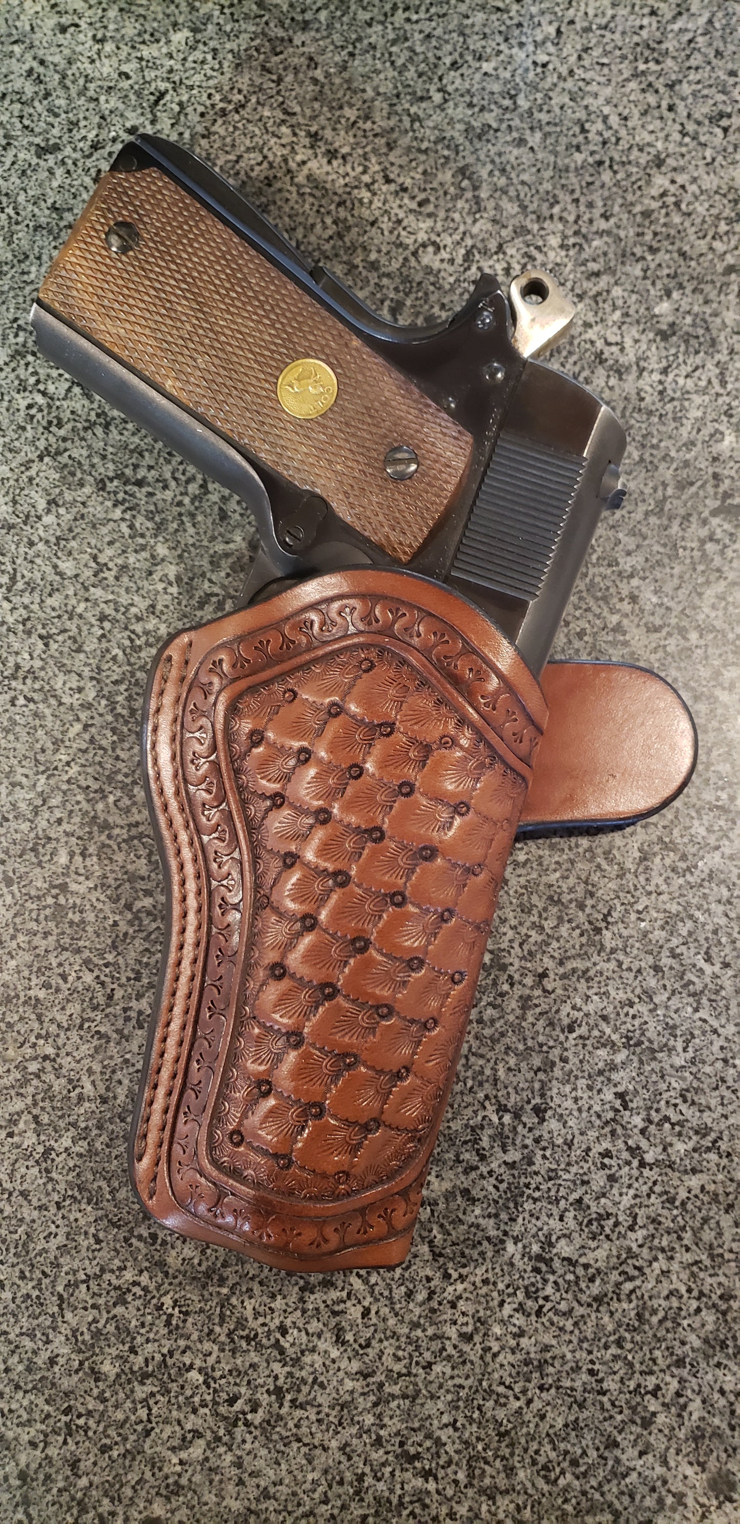 Gallery of Slickbald’s Holsters: Built for the Draw, Styled for the Match