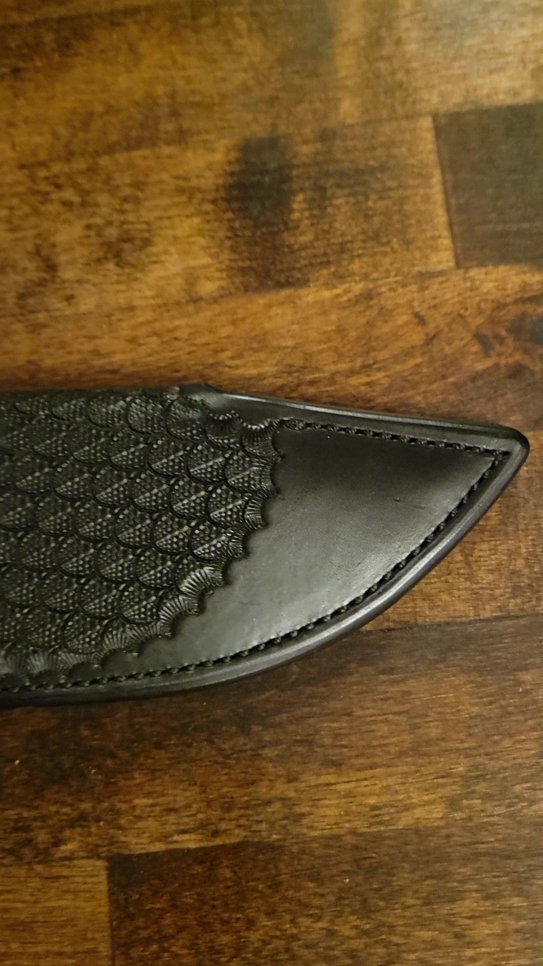 🖤 Primitive Wanderer Knife with Micarta Handle & Rare Black Tooled Pebble Scale Sheath by Slickbald– Raw Edge, Refined Hide
