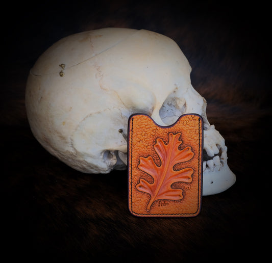 🌰 Pocket Money and Card Holder – Oak Leaf Carved Leather with Brown Crocodile
