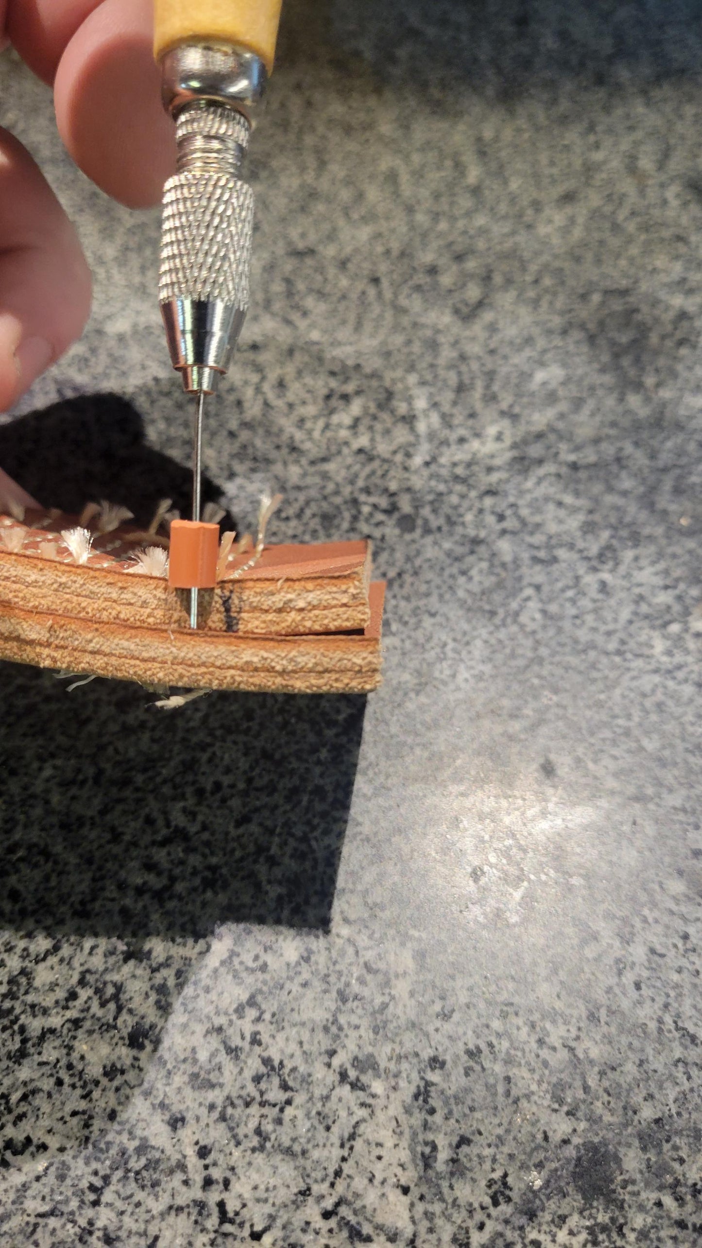 Knot Finder for your leather stitcher!